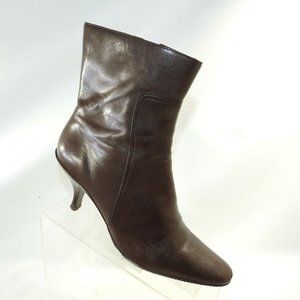 Company Size 8 B Brown Side Zip Boots B7 C31
